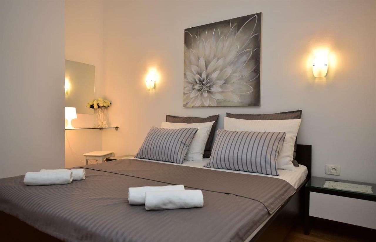 Andor - Lux, Two Beautiful Terraces With Sea & Sunset View Lejlighed Makarska Eksteriør billede