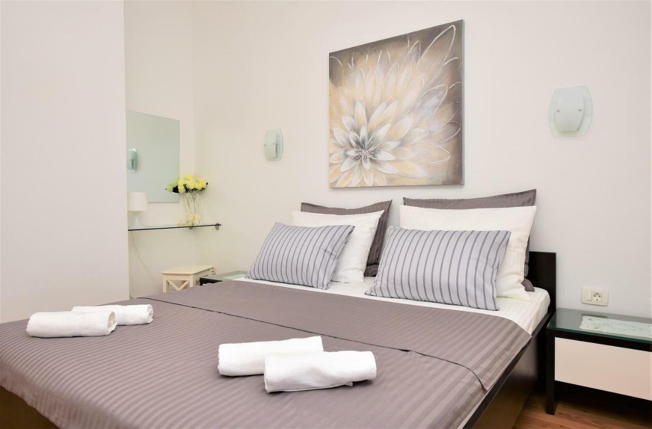 Andor - Lux, Two Beautiful Terraces With Sea & Sunset View Lejlighed Makarska Eksteriør billede