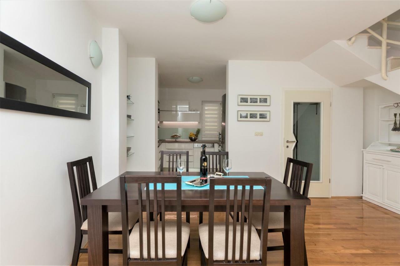 Andor - Lux, Two Beautiful Terraces With Sea & Sunset View Lejlighed Makarska Eksteriør billede