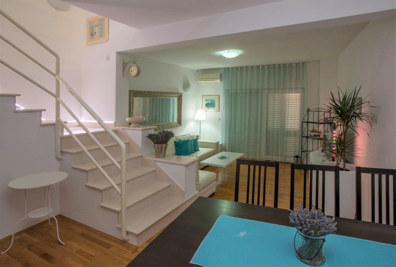 Andor - Lux, Two Beautiful Terraces With Sea & Sunset View Lejlighed Makarska Eksteriør billede